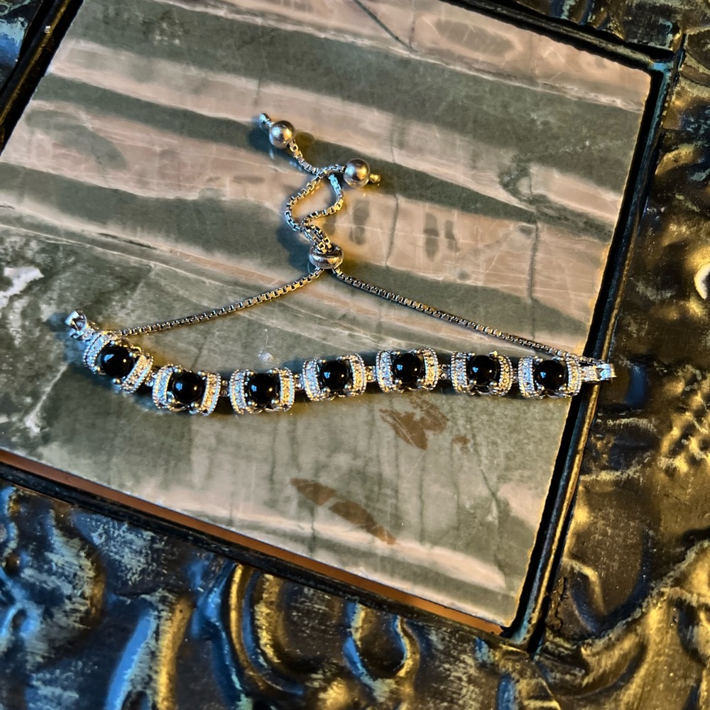 Elegant Black and Silver Bracelet